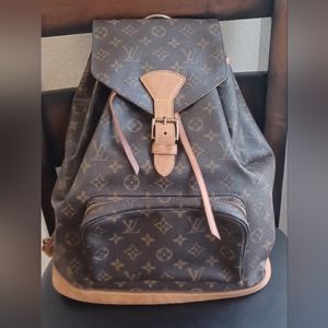 LOUIS VUITTON MONTSOURIS GM BACKPACK MONOGRAM.